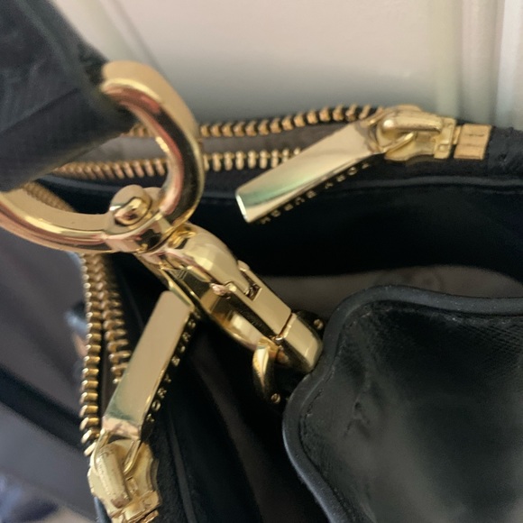 Tory Burch Robinson Tote - Picture 9 of 12
